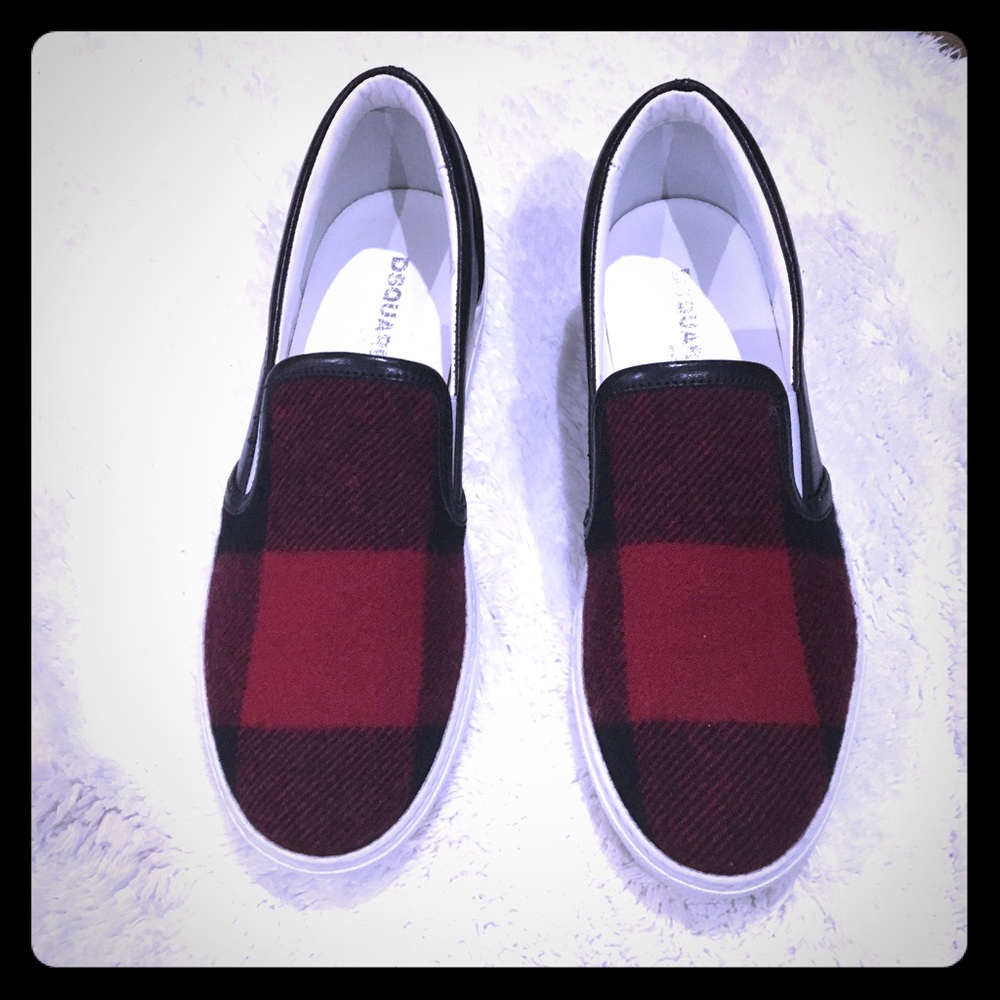 Women’s sneakers